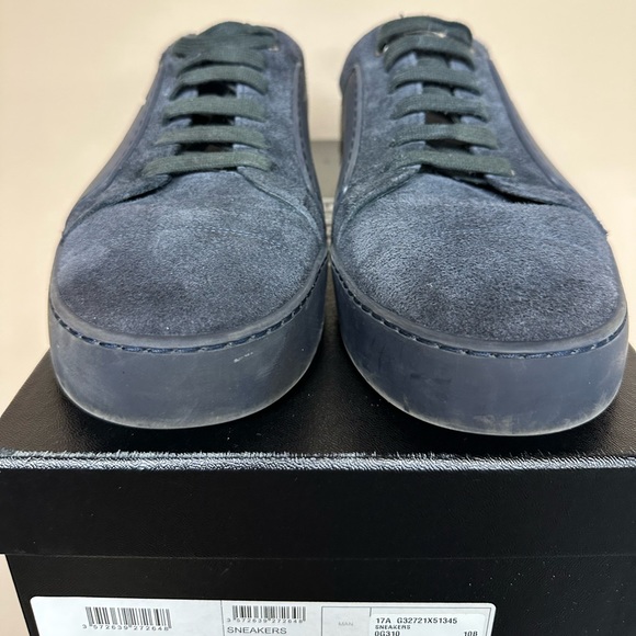 Chanel CC Low Top Sneakers - Picture 2 of 6